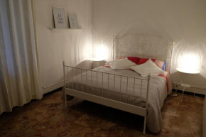 Spaziosa Matrimoniale nel centro di Modena
